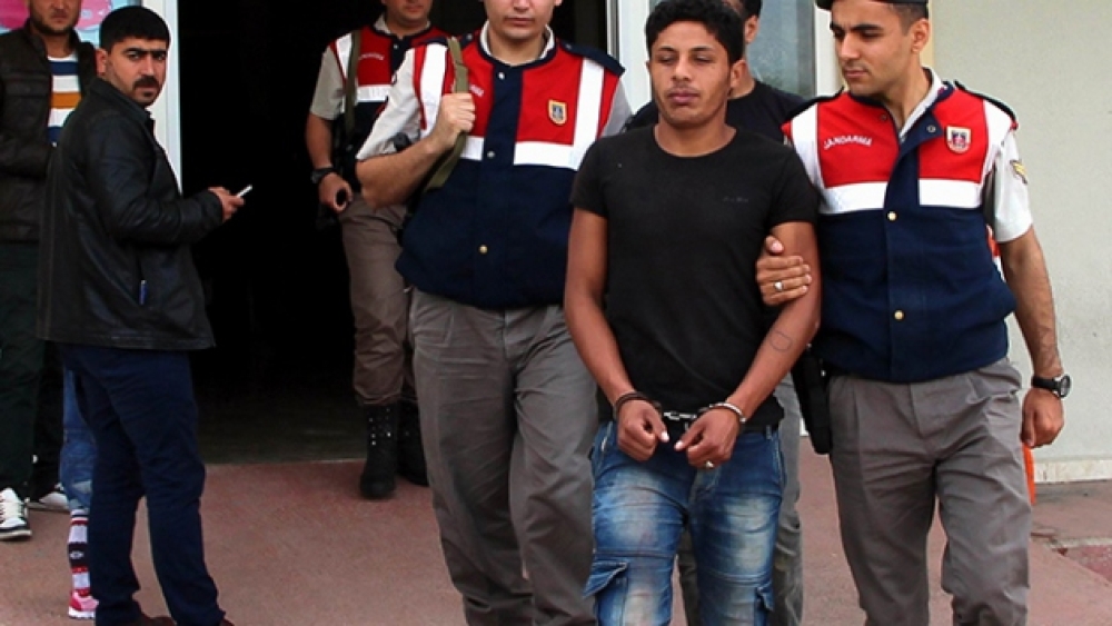 Antalya'da DAİŞ operasyonu: 3 gözaltı