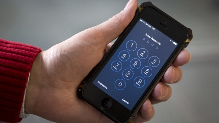 ABD Adalet Bakanlığı Apple'dan şifre kırma talebini geri çekti
