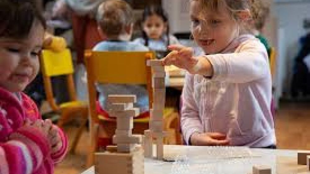 Oyuncak Seçiminde Pedagojik Yaklaşımlar Ne Kadar Önemli?