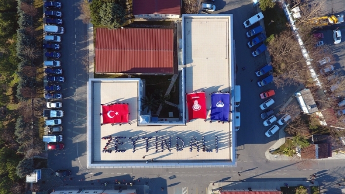 İstanbul Büyükşehir Belediyesi Zabıtasından Zeytin Dalı Koreografisi