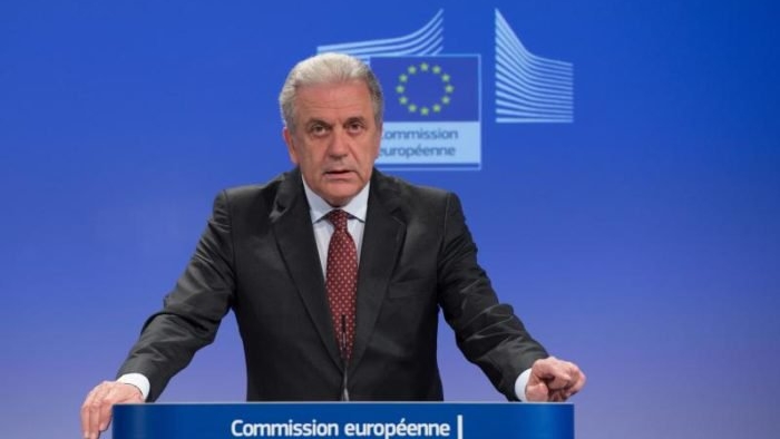Avramopoulos: AB-Türkiye Anlaşması Yunanistan'da Göç Eden Varışları% 97 Azalttı