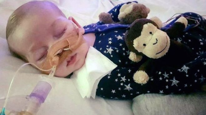 Charlie Gard tedavisi önümüzdeki hafta bitene kadar devam etmeli, mahkeme kuralları