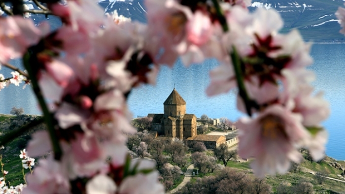 Akdamar Adası şimdi başka güzel