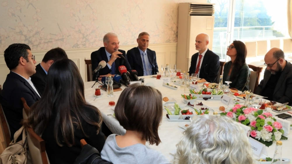 İBB Başkanı Mevlüt Uysal, Gazetecilerle Bir Araya Geldi