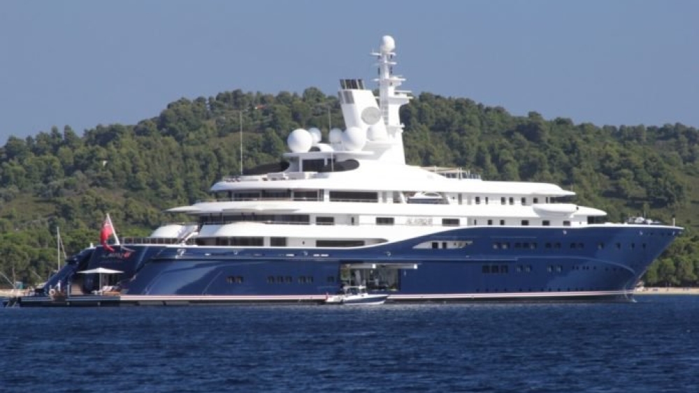 Katar Emiri, World Famous Yacht'ta Skiathos'a Geliyor (video)