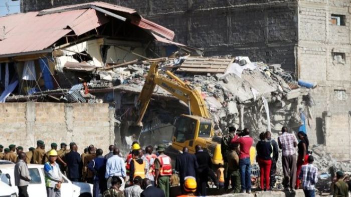 Nairobi bina çöküşü: '15 eksik 'sakinleri aramaya katıldı