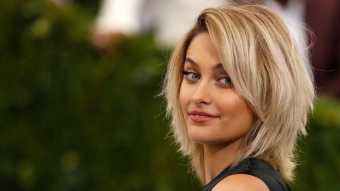 Paris Jackson çıplak Instagram yazıları açıklıyor